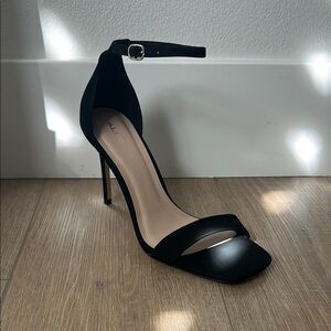 ALDO Women's Black Ankle Strap Heels